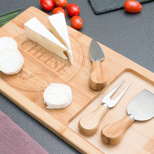 Charger l'image dans la galerie, Planche à découper en Bambou avec Couteaux à Fromage TakeTokio (4 pièces)