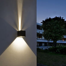 Charger l&#39;image dans la galerie, Applique LED Ledkia Eros 6W 380 lm (Blanc chaud 2800K - 3400 K)